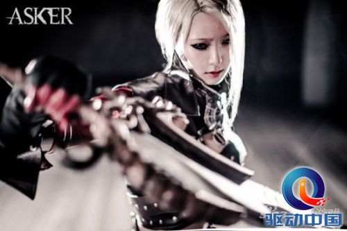 《魔剑英雄》刺客COS图