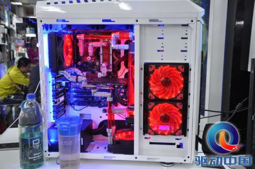 海龙装机店展示的超酷炫机箱