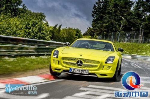 【短路三分钟】双电机的特斯拉Model S P85D为什么这么快