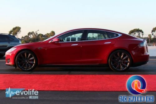 【短路三分钟】双电机的特斯拉Model S P85D为什么这么快