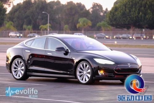 【短路三分钟】双电机的特斯拉Model S P85D为什么这么快