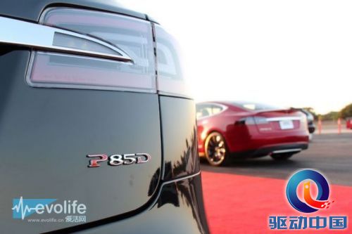 【短路三分钟】双电机的特斯拉Model S P85D为什么这么快