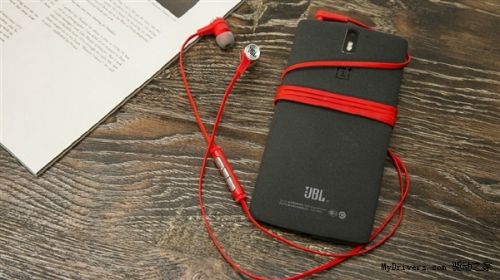 一加、JBL大招!限量手机发布:2199元