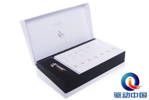 揭盖侧面2.JPG