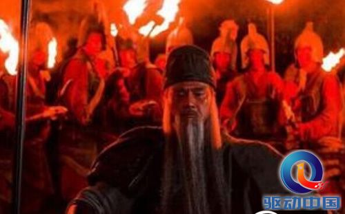 武圣关羽一生中不可回避的十大耻辱(9)_历史解