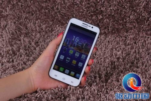 说明: C:\Users\美到隔壁村\Desktop\手机文章格式\灵雅E50\E50照片\ZOL神舟 E50 S1\手持\IMG_1618.JPG