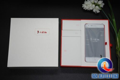 让用户一见钟情？小辣椒4采用新包装