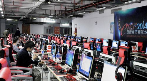 优威派克-全球顶级游戏赛事IEF指定用机