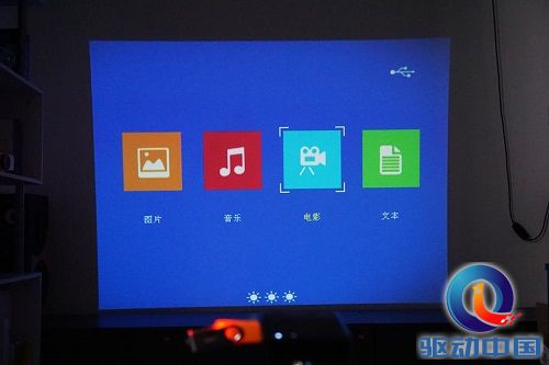 不是所有投影都能这么“小”微杰DL-S30微型投影机产品评测