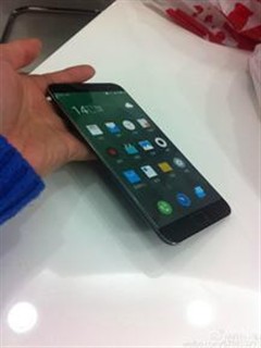 2015国产手机厂商领先触线无边框 