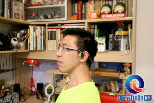 “戴”着音乐跑 AfterShokz骨传导耳机
