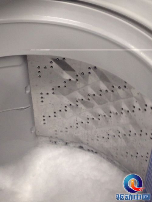 功能强大 日本推全新纵向型洗衣烘干机