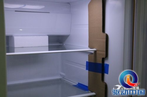 0.1℃精确控温 美菱雅典娜对门冰箱拆箱