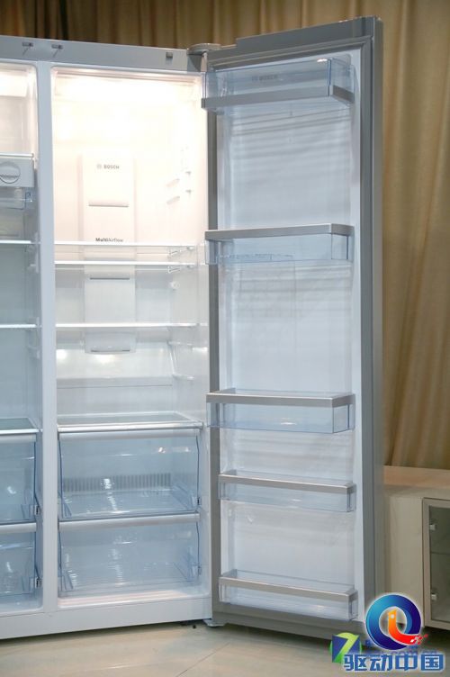 无边框艺术外观 博世对开门冰箱图赏