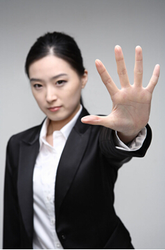   黄天财和他趣： 将性感产业做出精气神 