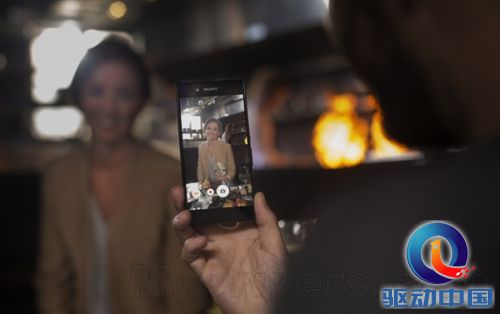 我能和索尼Xperia Z3+ Dual一起拍杂志大片