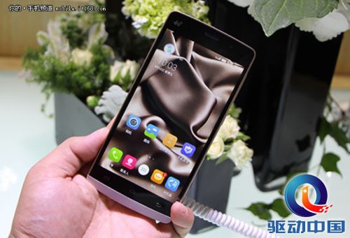 精致外观仅售699起 中国移动N1A1抢购