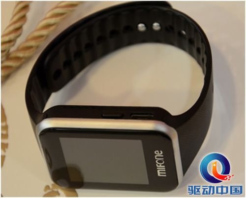 MiFone W15蓝宝石智能手表