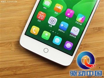 中国移动A1更亮眼 699元三款手机对比