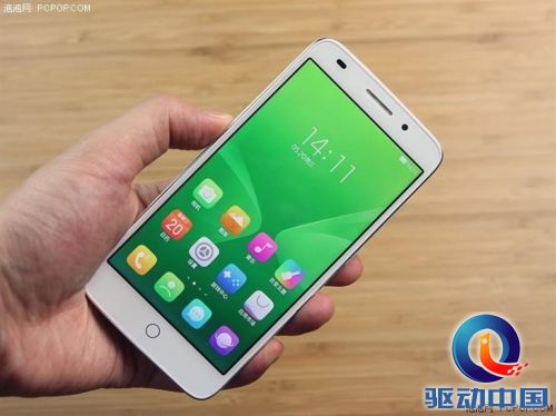 中国移动A1更亮眼 699元三款手机对比