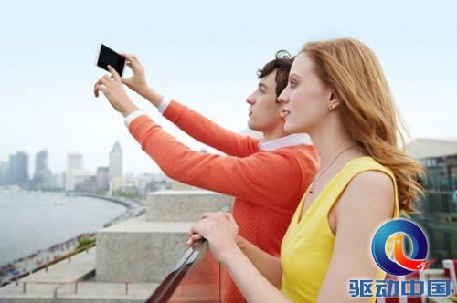 说明: OPPO R7 Plus模特图 (5).jpg