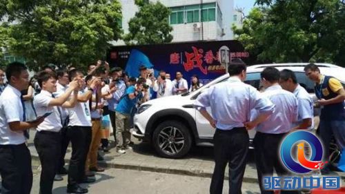 说明: https://wx.qq.com/cgi-bin/mmwebwx-bin/webwxgetmsgimg?&MsgID=2826376697411690960&skey=%40crypt_e8e27de0_0ad43ffcd78350ab2a7383d41b0c3210