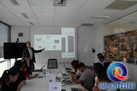 说明: Pierre和Sequans负责人介绍TCL通讯5G项目进展