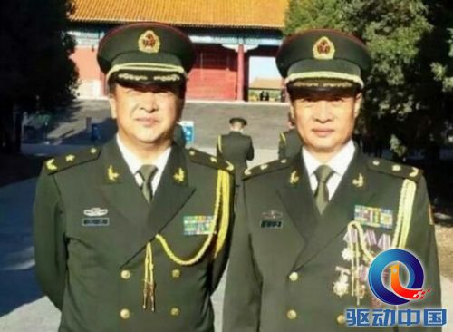 抗战阅兵观众席众星云集