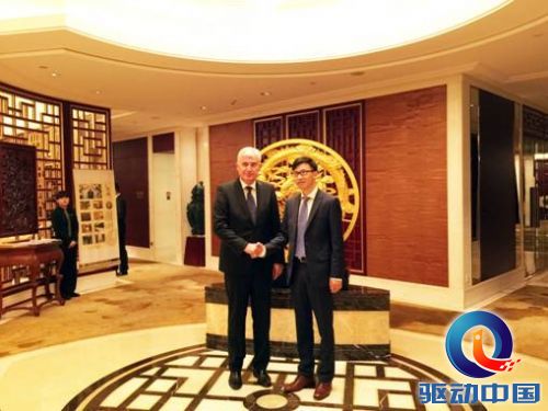 赠予多国元首中兴AXON天机成新一代国礼
