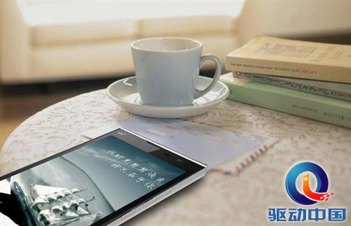 过节送手机 中国移动三款新机成为中秋热门礼物