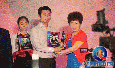 http://upload.qudong.com/2015/0928/1443408856786.png