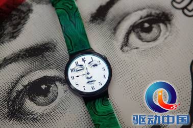 说明: fornasetti unveils special edition watch for huawei