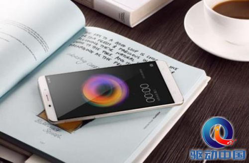 双摄像头+360 OS表现惊艳 360奇酷手机旗舰版综合体验