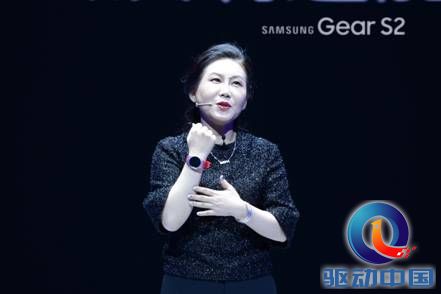 说明: C:\Users\zhangxingg\Desktop\配图新闻稿\三星电子大中华区首席市场官邓晓华现场致辞.jpg