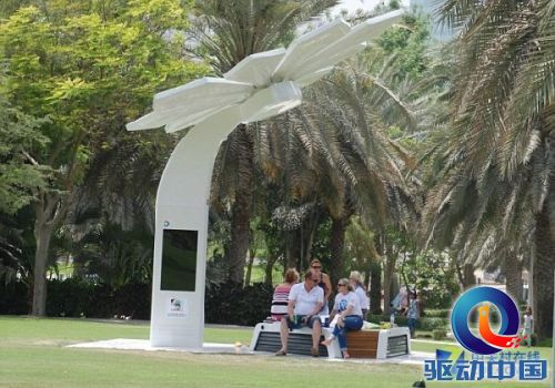 迪拜土豪大手笔：3D打印直连WiFi棕榈树 