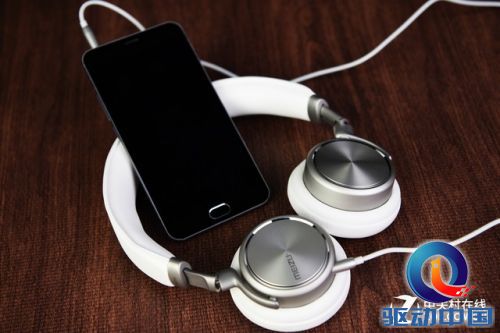 生物振膜加持 魅族HD50头戴耳机试听