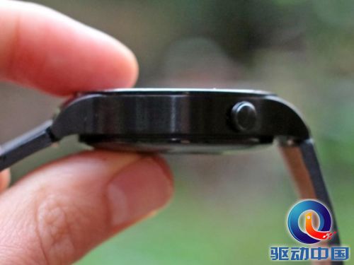 英媒Stuff:HUAWEI WATCH外观惊艳,物超所值
