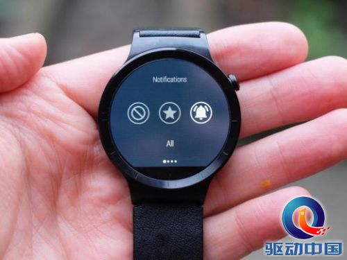 英媒Stuff:HUAWEI WATCH外观惊艳,物超所值