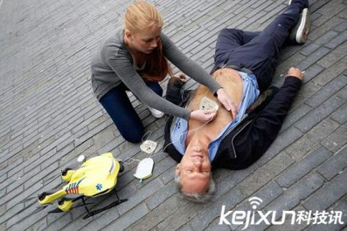 荷蘭學(xué)生研制急救無人機：患者存活率提升10倍