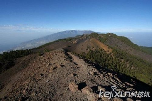 盘点可能毁灭世界的大火山      黄石公园火山很危险