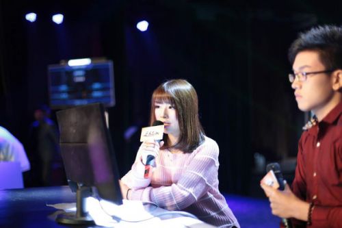 从EFUN选手到知名主播:爱游戏首位签约女主播音音蜕变记