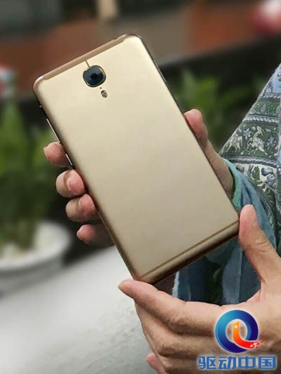 006pqlnSgw1f31pds9aksj30ek0jf41p