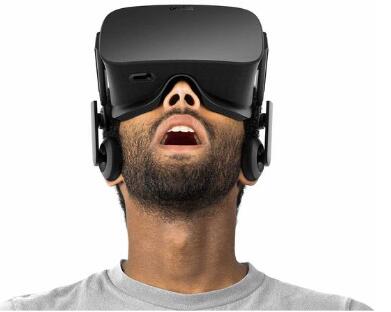 图1:VR技术受青睐 应用领域广泛