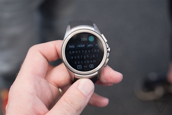 Android Wear 2.0发布:UI大变