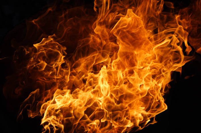 用PS制作火焰燃烧的玫瑰花图片效果