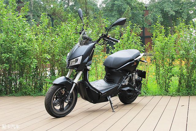 雅迪电动车 Z3 爱卡 科技评测