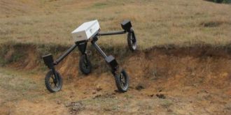 机器人变身牛仔？悉尼大学开发放牧机器人