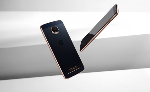 说明: E:\Moto Z发布会项目\视频及图片素材\上传网盘\图片素材\Moto Z\产品图\整机 - 双V.jpg