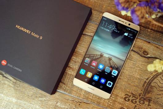 说明: D:\MHA&LON\Mate 9、Mate 9 Pro产品图片库\华为Mate9拍图\DSC08302.jpg