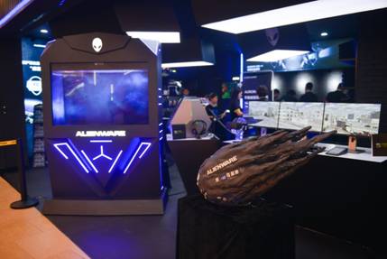说明: C:\Users\alice.hu\Desktop\DELL\Alienware\China Joy\7.30大宁店开业&媒体沙龙图\DSC_1872.jpg